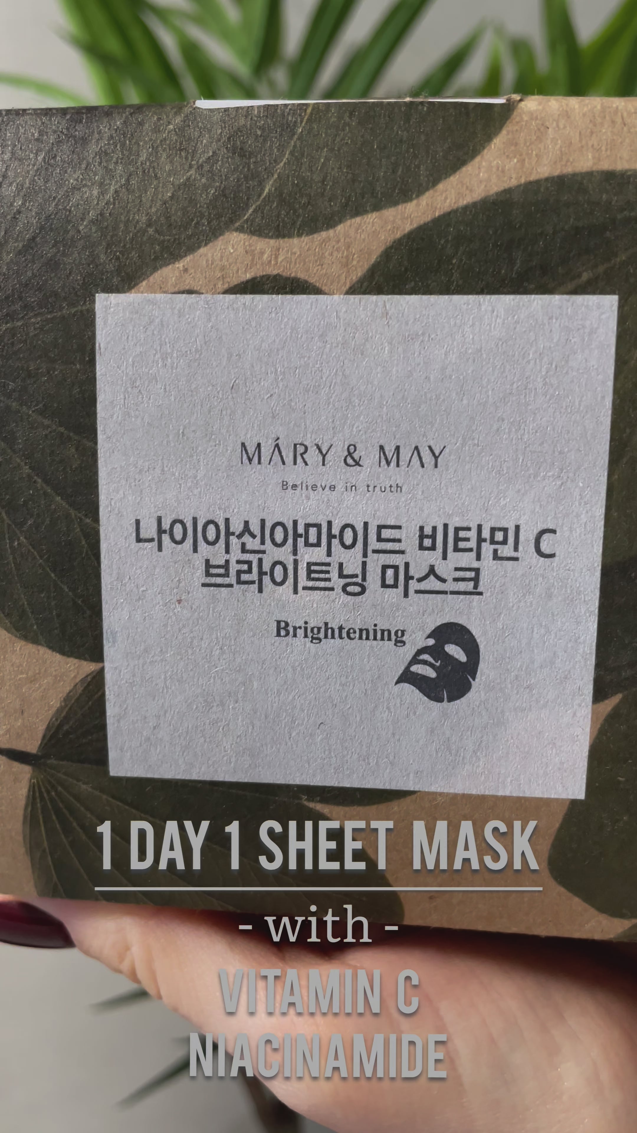 Charger la vidéo : Mary&amp;May Niacinamide Vitamine C Masque Éclaircissant 30 unités (400g)